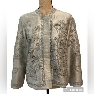 Women’s Silver Button Down Coat | Norm Thompson | floral design | Size S